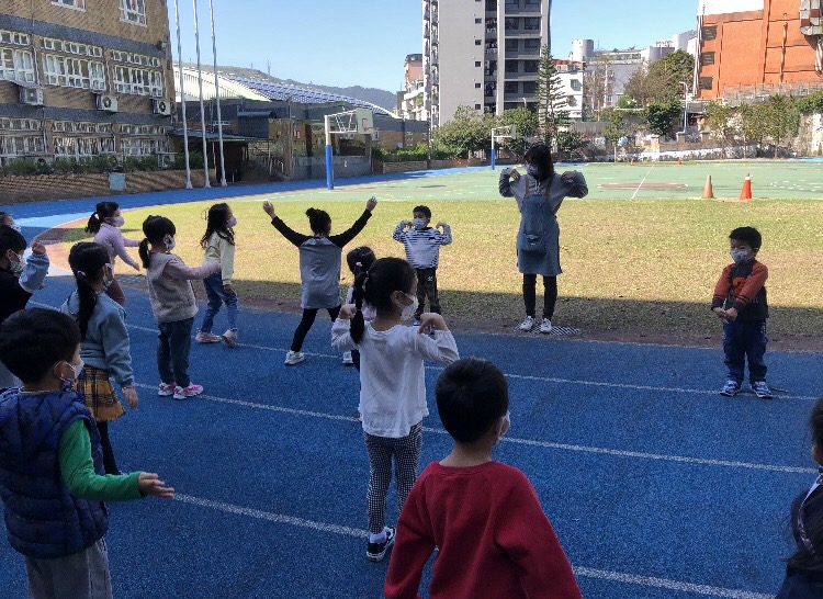 【球要怎麼拍？】_甲蟲班