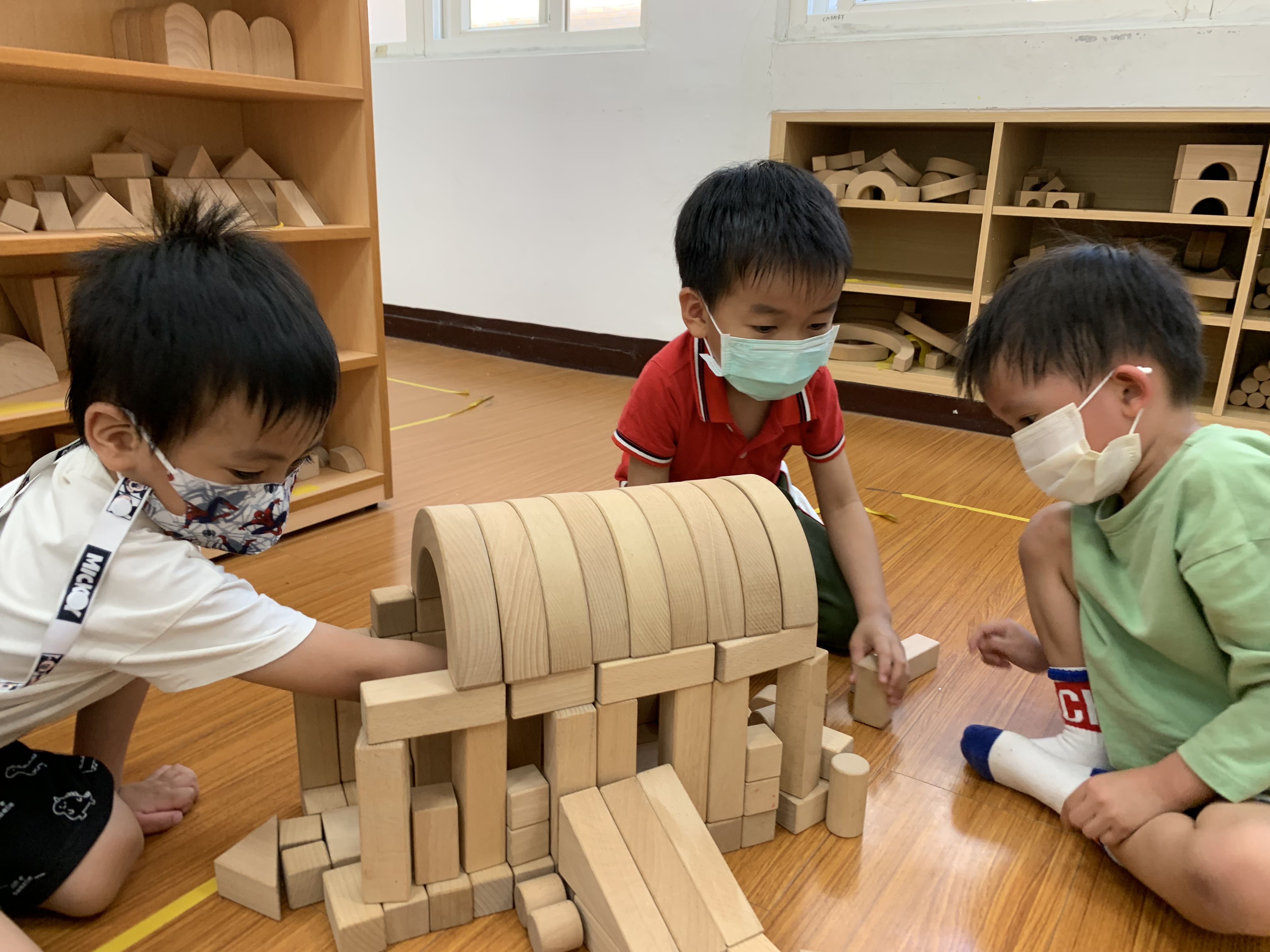 【積木變飛機】_蝴蝶班