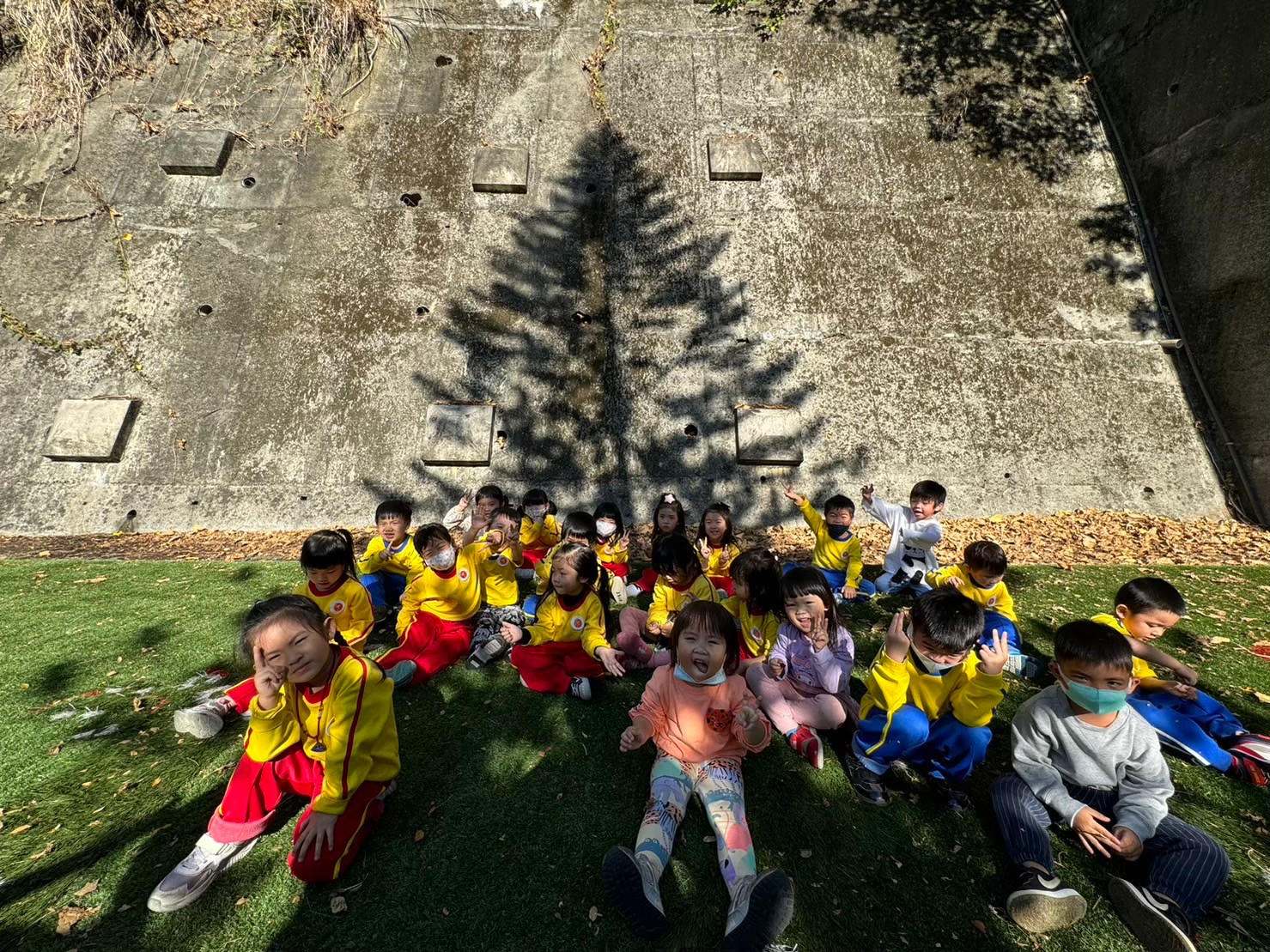 【HO HO HO聖誕快樂】ˍ蜜蜂班